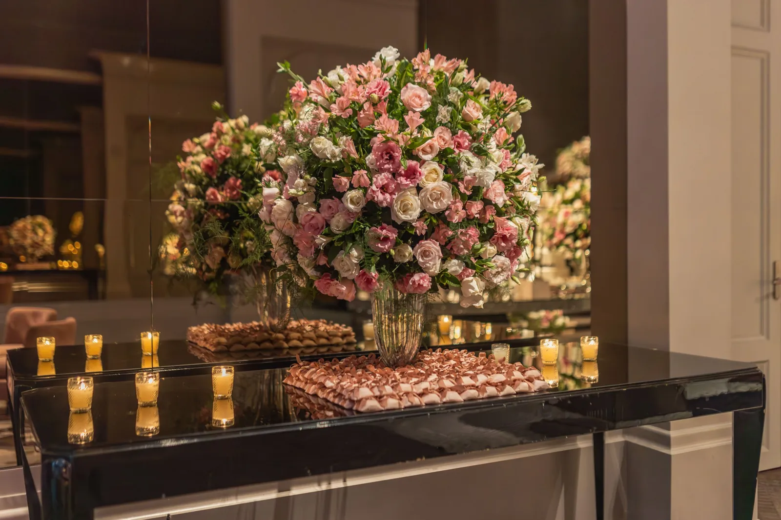 A romantic arrangement of pink and white flowers
